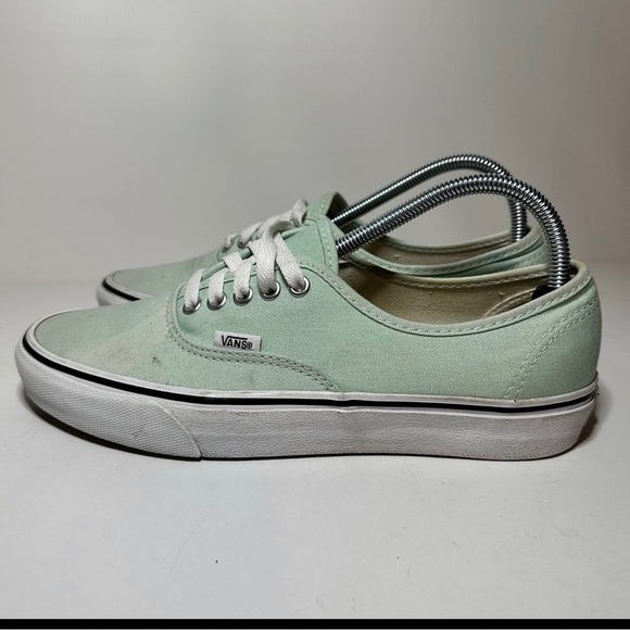 Vans off the wall low top skate shoes lace up womens size 9.5 - Picture 2 of 9